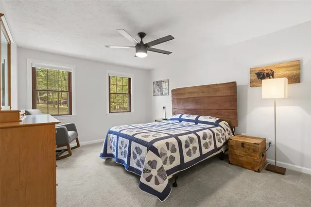 2752 SHAMROCK gallery image 37