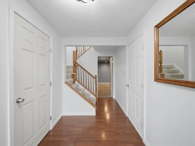 2755 Drake Ct gallery image 11