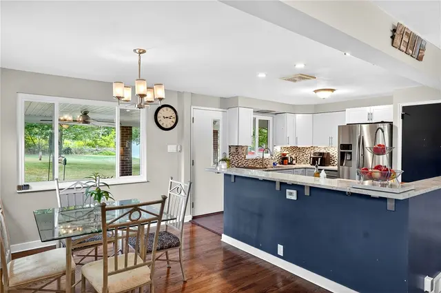 2796 Clearview Rd gallery image 5
