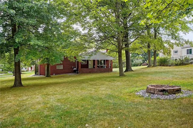 2796 Clearview Rd gallery image 16