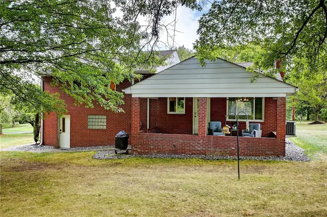 2796 Clearview Rd gallery image 21