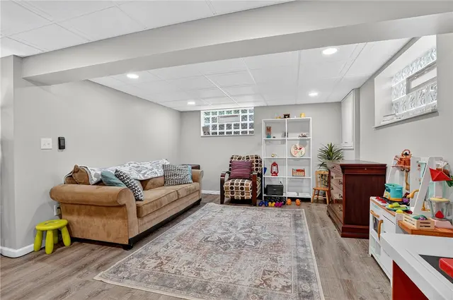 2796 Clearview Rd gallery image 28