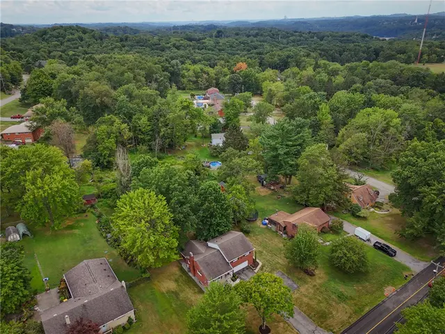 2796 Clearview Rd gallery image 30