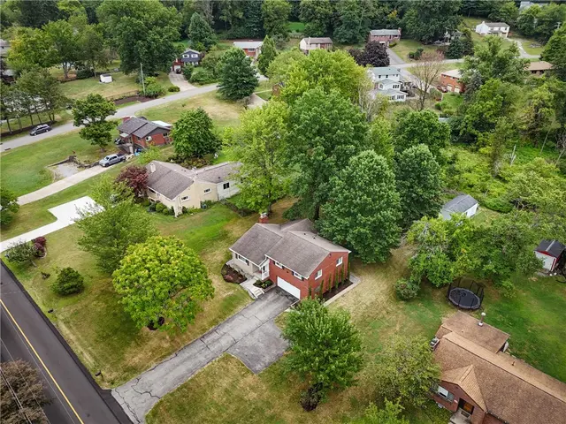 2796 Clearview Rd gallery image 33