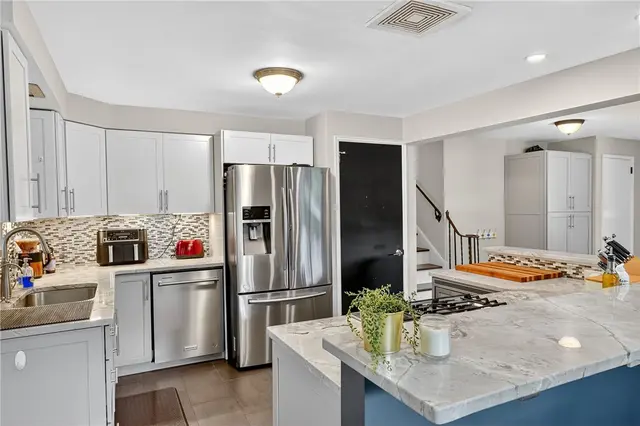 2796 Clearview Rd gallery image 35