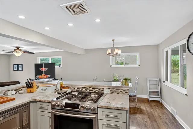 2796 Clearview Rd gallery image 36