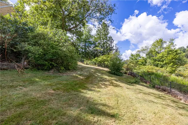 28 Nocklyn Dr gallery image 7