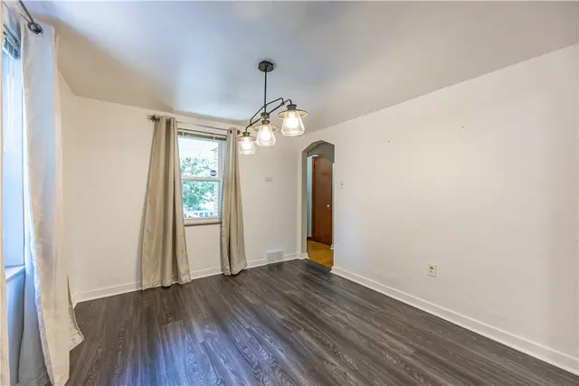 28 Nocklyn Dr gallery image 8