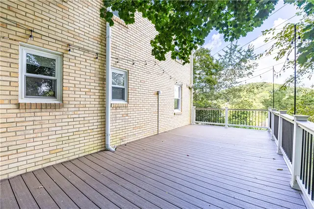 28 Nocklyn Dr gallery image 9