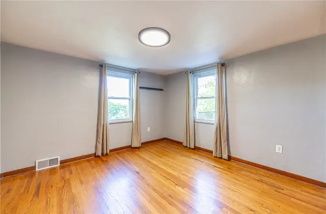 28 Nocklyn Dr gallery image 10