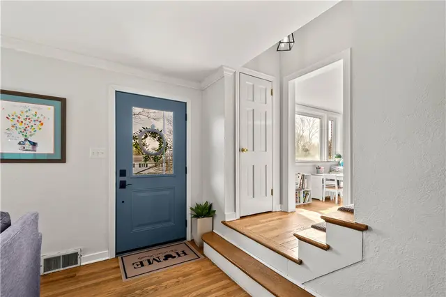 2825 Anderson Dr gallery image 12