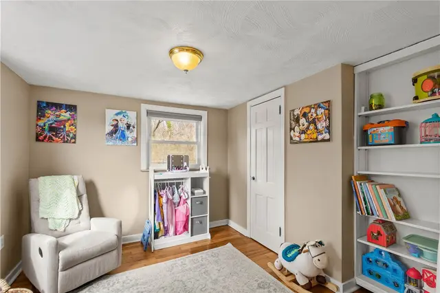 2825 Anderson Dr gallery image 25