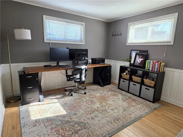 2847 Shamrock Dr gallery image 10