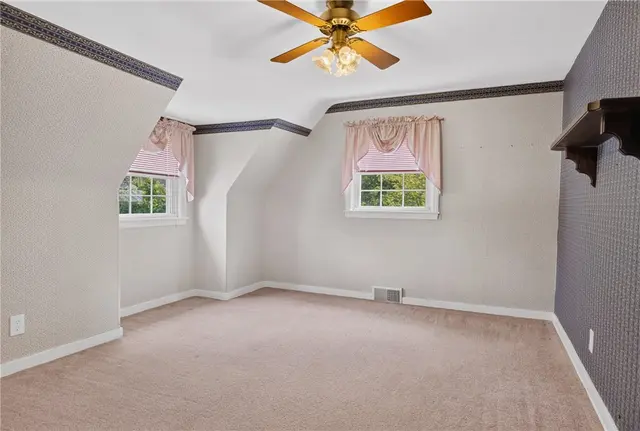 2848 Anderson Dr gallery image 12