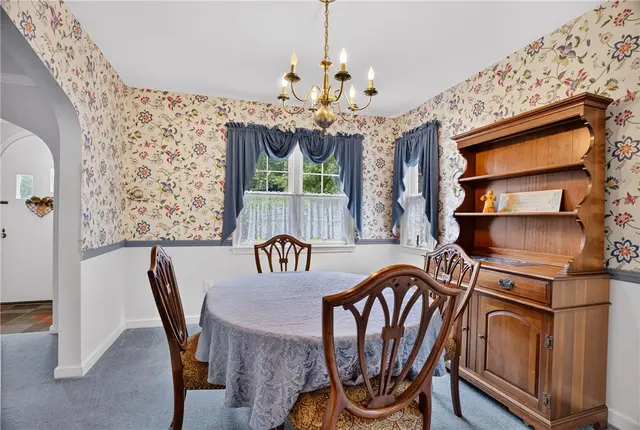 2848 Anderson Dr gallery image 34