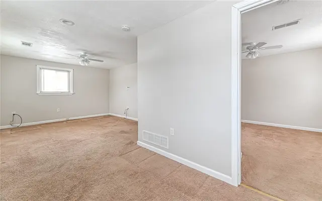 2851 Bella Vista Dr gallery image 10