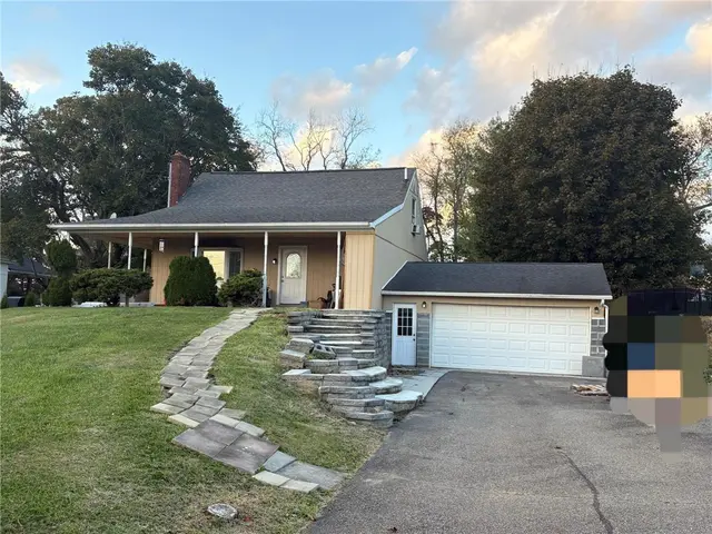 2859 Grandview Dr gallery image 2