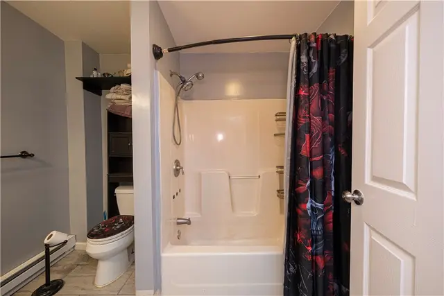 2859 Grandview Dr gallery image 5