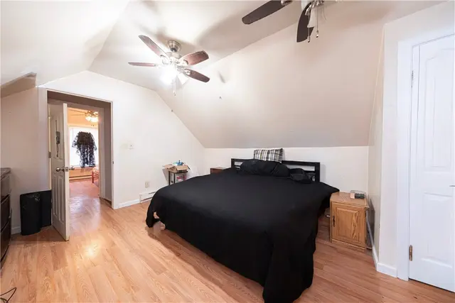 2859 Grandview Dr gallery image 10