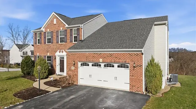 286 Buckingham Dr gallery image 2