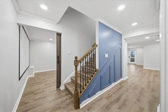 286 Buckingham Dr gallery image 29