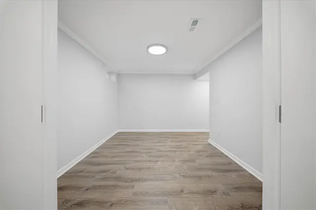 286 Buckingham Dr gallery image 33