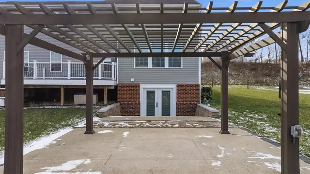 286 Buckingham Dr gallery image 37
