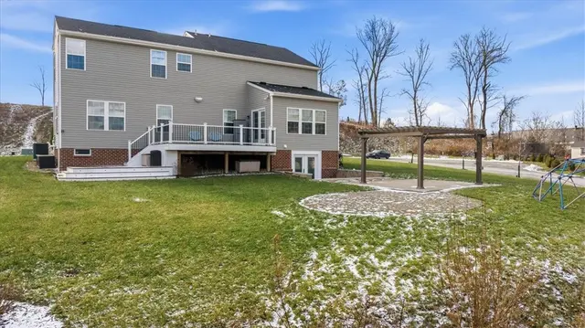 286 Buckingham Dr gallery image 38