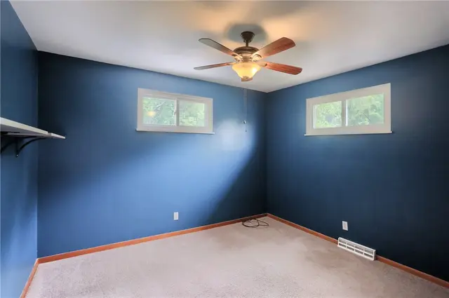 286 Dobson Rd gallery image 6