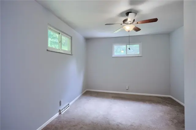 286 Dobson Rd gallery image 27