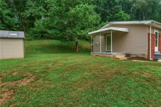 286 Dobson Rd gallery image 34
