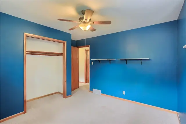 286 Dobson Rd gallery image 36