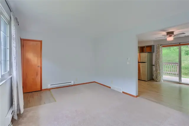 286 Dobson Rd gallery image 38