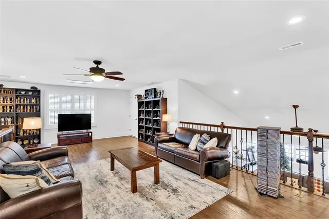 288 Jefferson Ln gallery image 39