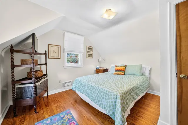 2895 GRANDVIEW DR gallery image 3