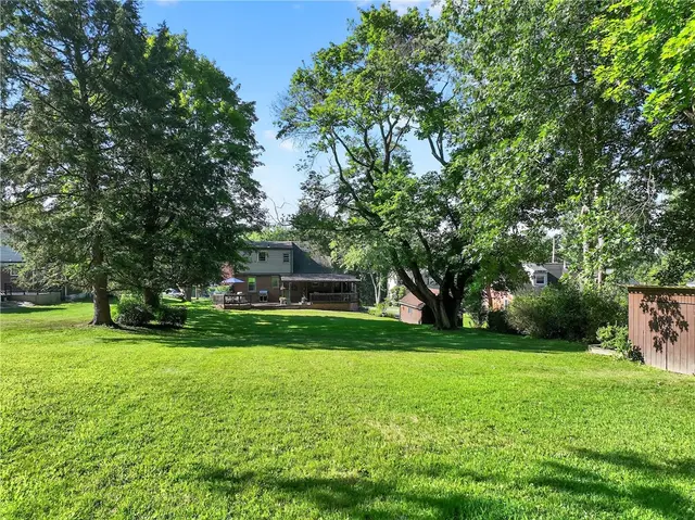 2895 GRANDVIEW DR gallery image 6