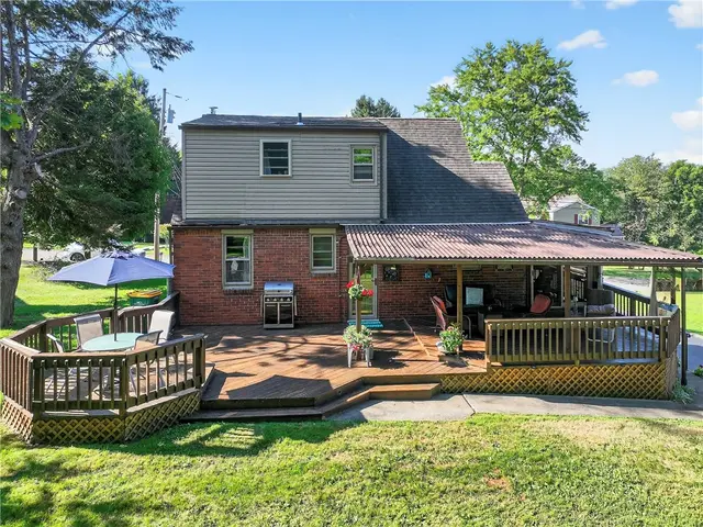 2895 GRANDVIEW DR gallery image 7