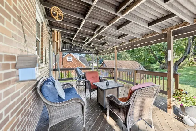 2895 GRANDVIEW DR gallery image 12