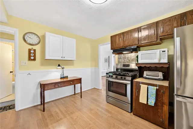 2895 GRANDVIEW DR gallery image 22