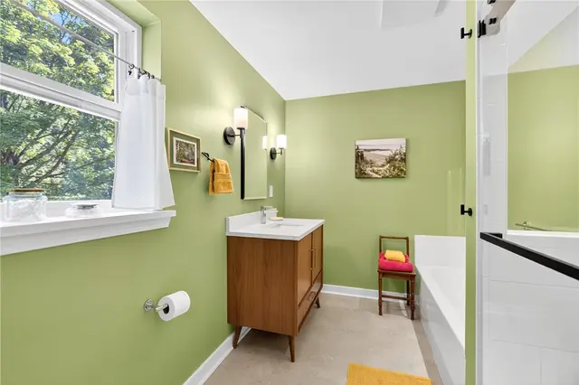 2895 GRANDVIEW DR gallery image 30