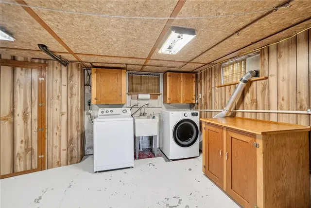 2895 GRANDVIEW DR gallery image 33