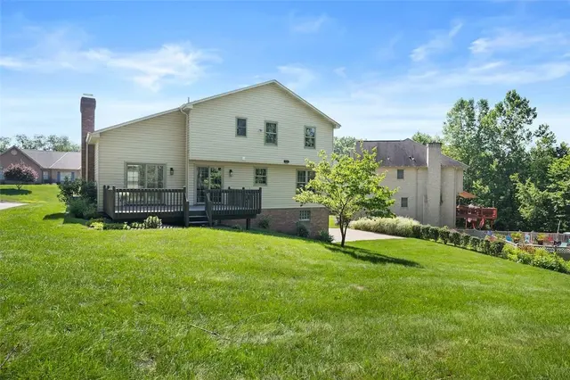 2903 Claridge Drive gallery image 6