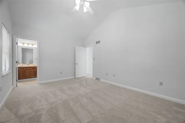 2903 Claridge Drive gallery image 14