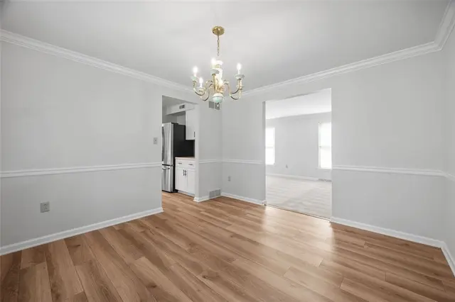 2903 Claridge Drive gallery image 16