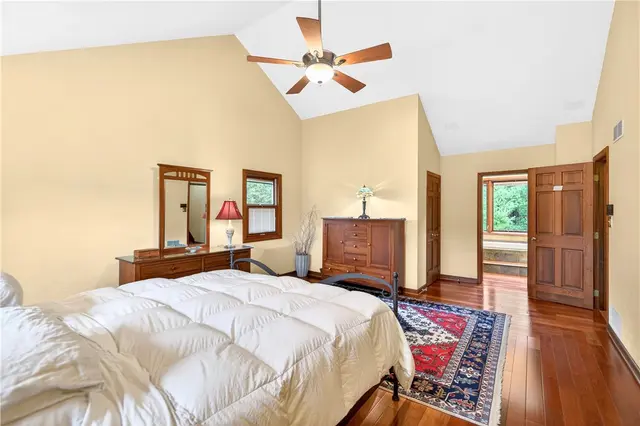 2955 Skyline Drive gallery image 9