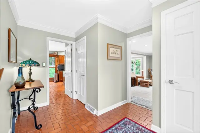 2955 Skyline Drive gallery image 16