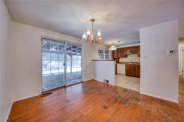 2962 Manorview Circle gallery image 6