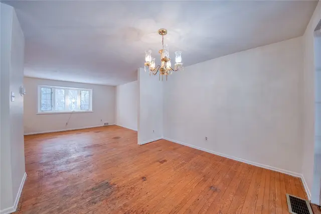 2962 Manorview Circle gallery image 11