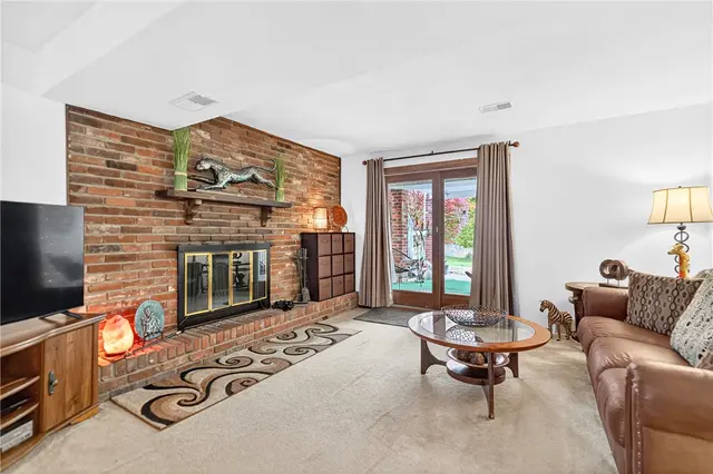 2966 Chautauqua Street gallery image 19