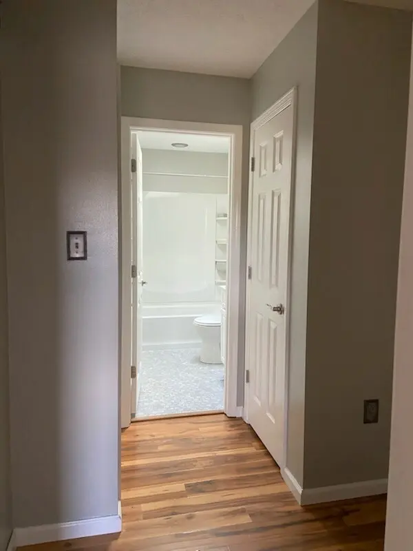 298 Bellford Ct. gallery image 18